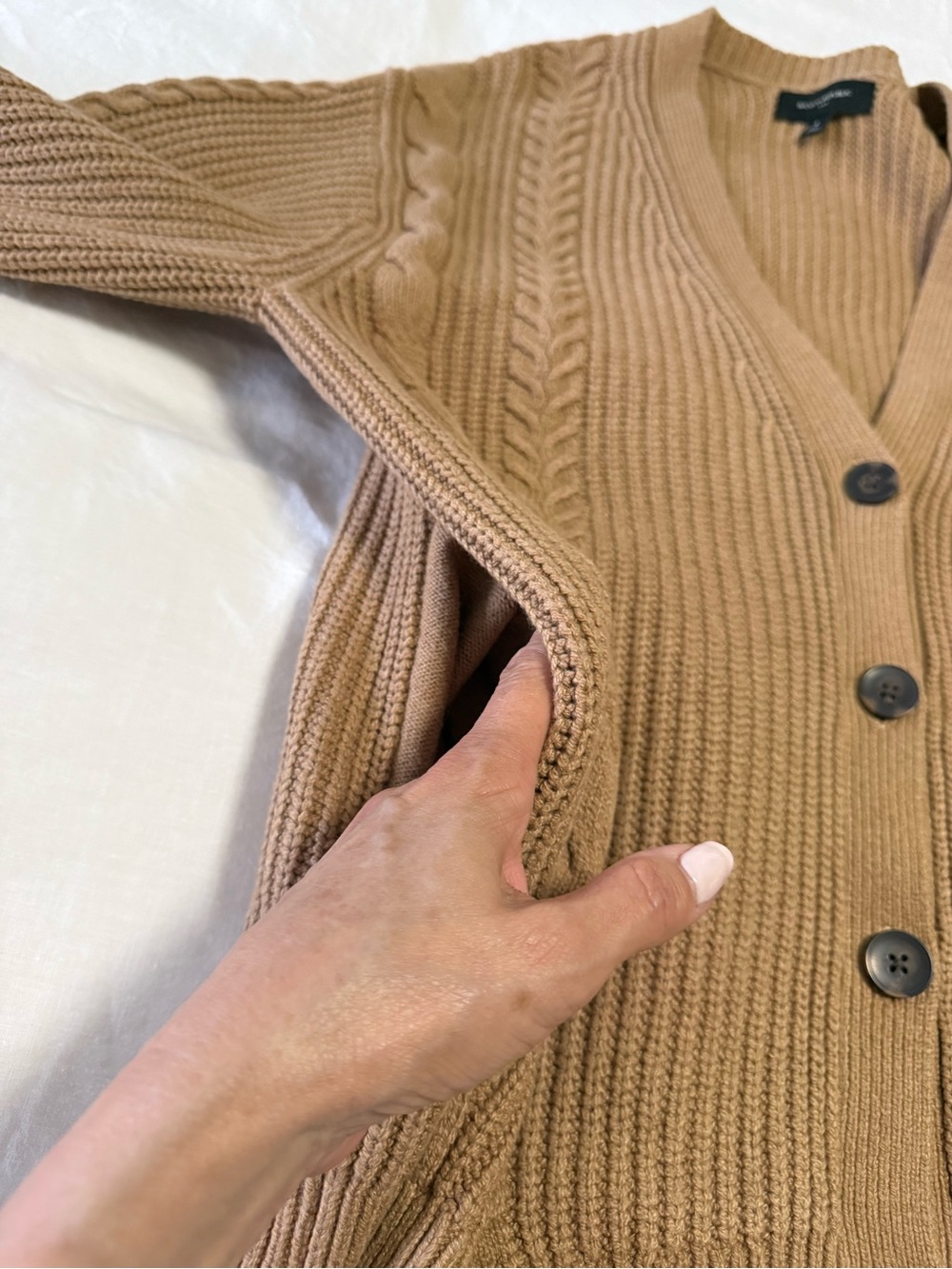 Banana Republic | Women’s Large | Camel Chunky Cable Knit Sweater Cardigan - Picture 9 of 11
